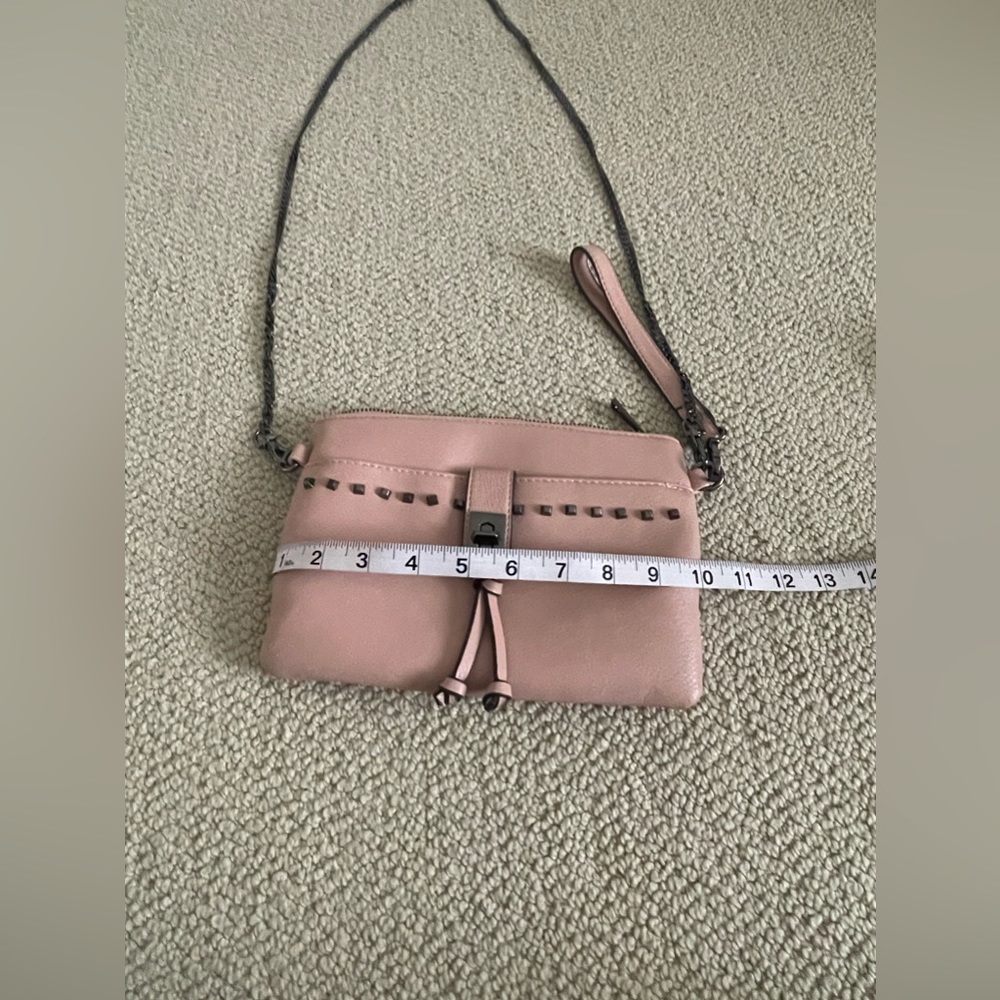 Crossbody/wrist purse